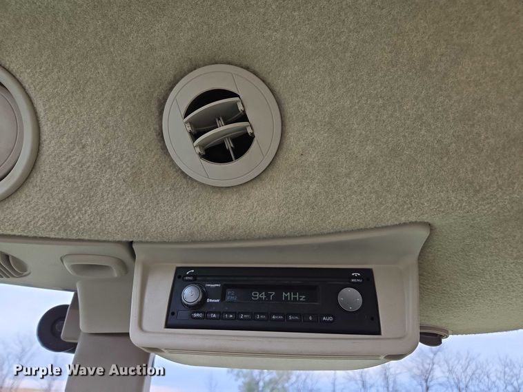 image for item DT4519 2020 John Deere 5115M MFWD tractor