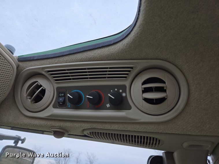 image for item DT4519 2020 John Deere 5115M MFWD tractor