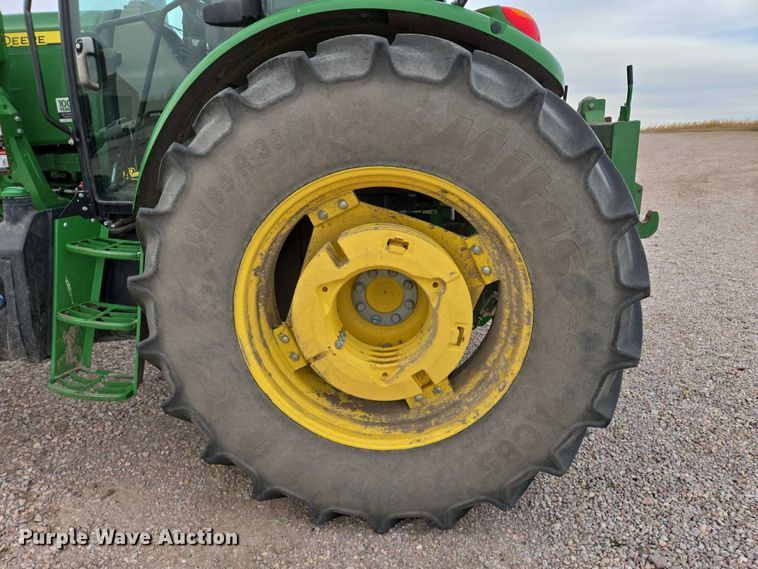 image for item DT4520 2018 John Deere 6120E MFWD tractor