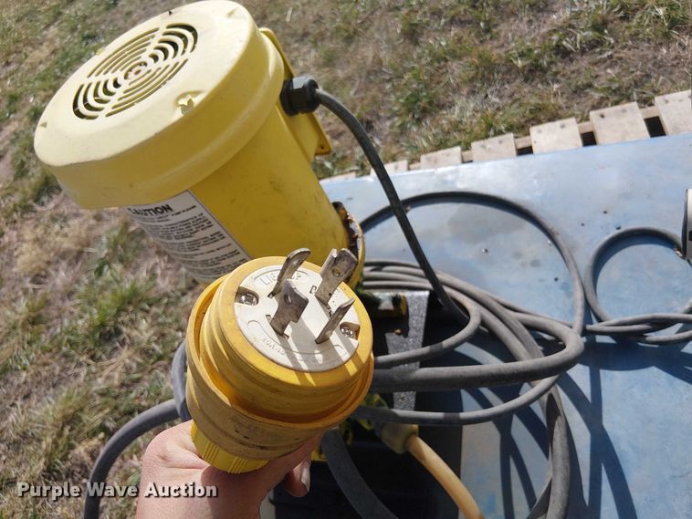 image for item DT4521 Agri-Inject agitation pump