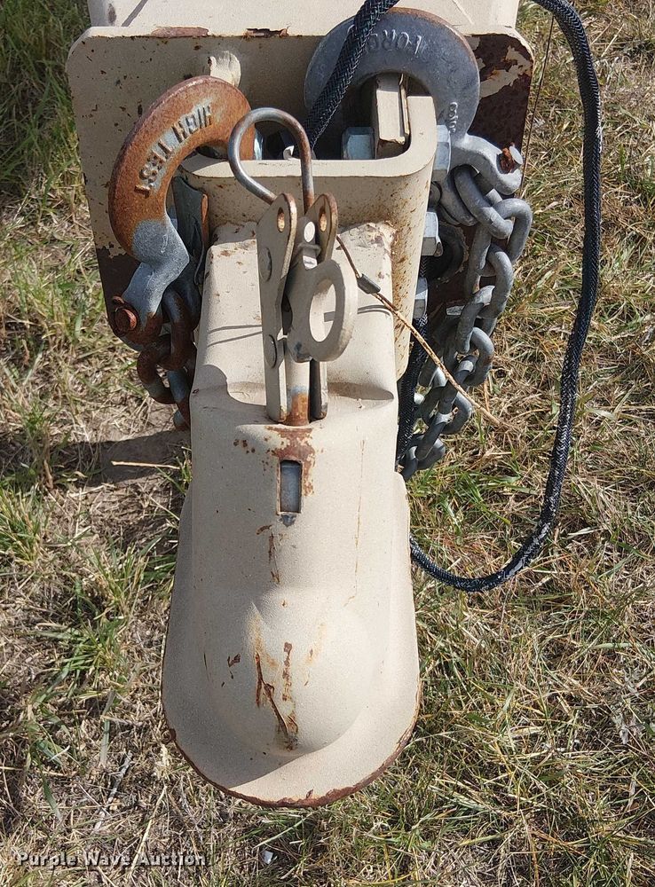 image for item DT4522 Unverferth SeedRunner 3750 seed tender