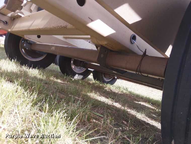 image for item DT4522 Unverferth SeedRunner 3750 seed tender