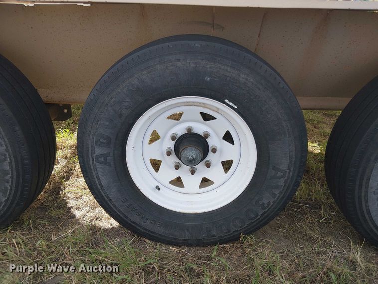 image for item DT4522 Unverferth SeedRunner 3750 seed tender