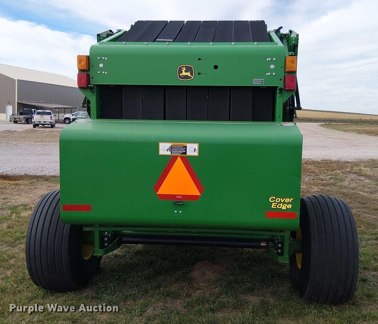 image for item DT4523 2015 John Deere 569 MegaWide Plus round baler