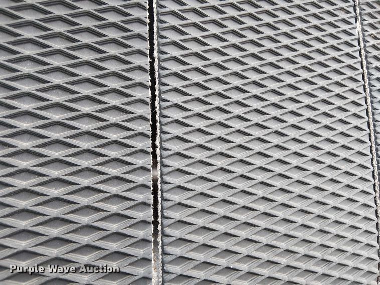 image for item DT4523 2015 John Deere 569 MegaWide Plus round baler