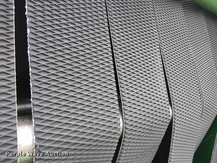 image for item DT4523 2015 John Deere 569 MegaWide Plus round baler