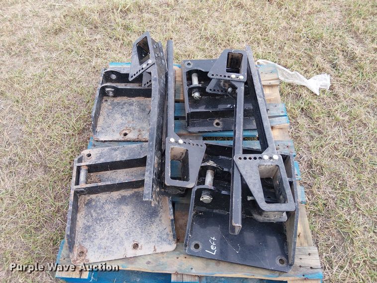 image for item DT4525 (2) Demco SideQuest saddle tanks