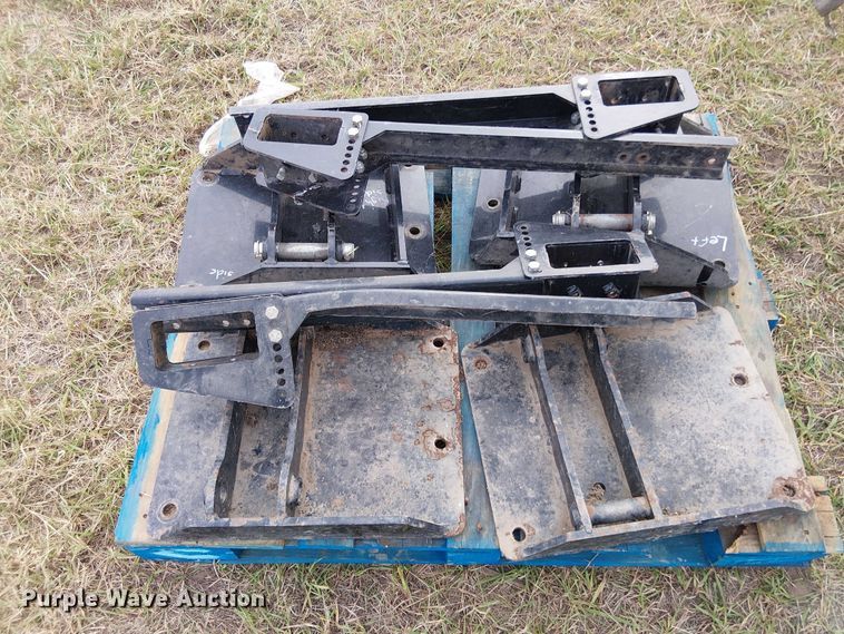 image for item DT4525 (2) Demco SideQuest saddle tanks