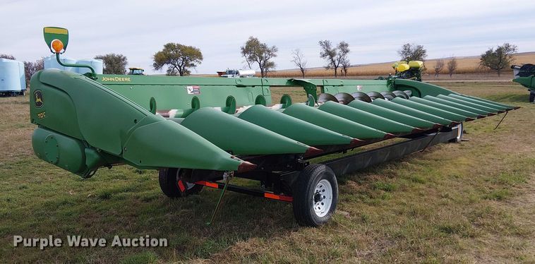 image for item DT4527 2018 John Deere 712C corn head