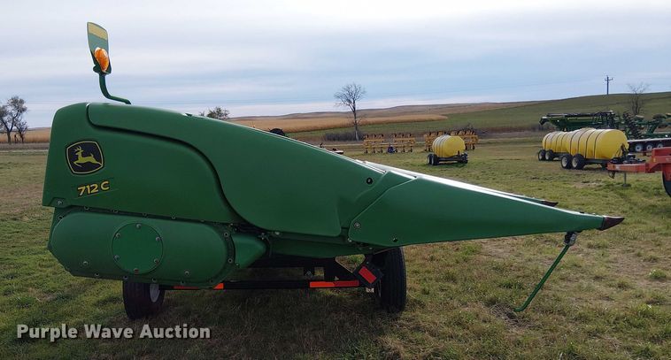 image for item DT4527 2018 John Deere 712C corn head