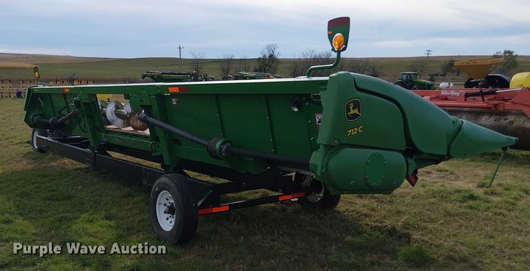 image for item DT4527 2018 John Deere 712C corn head