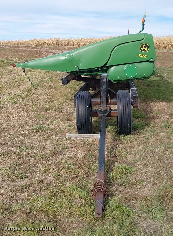 image for item DT4527 2018 John Deere 712C corn head
