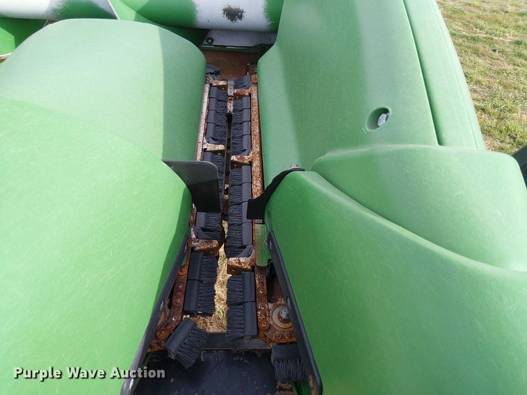 image for item DT4527 2018 John Deere 712C corn head