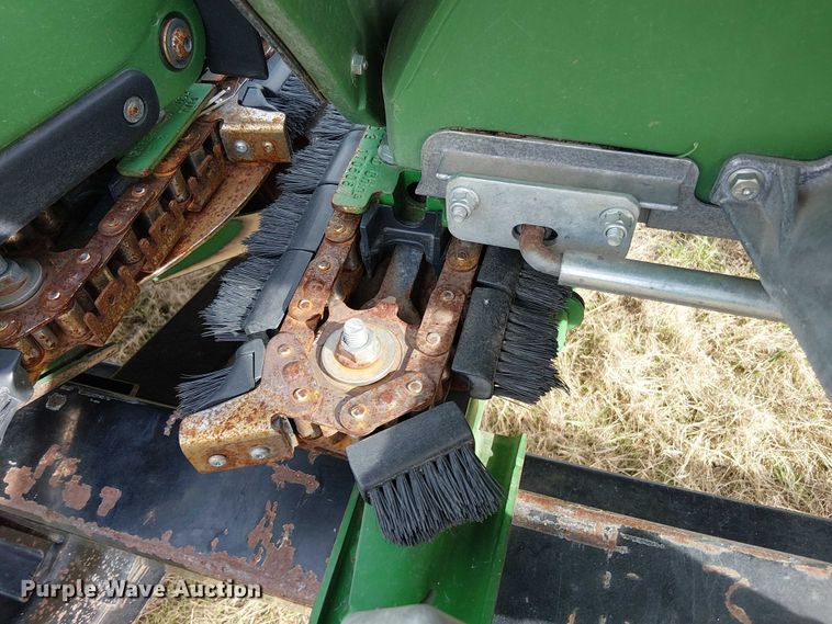image for item DT4527 2018 John Deere 712C corn head