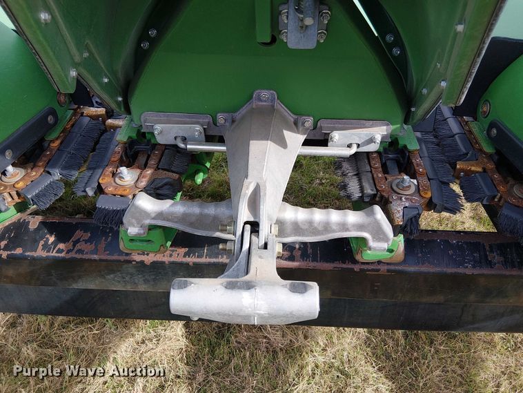 image for item DT4527 2018 John Deere 712C corn head