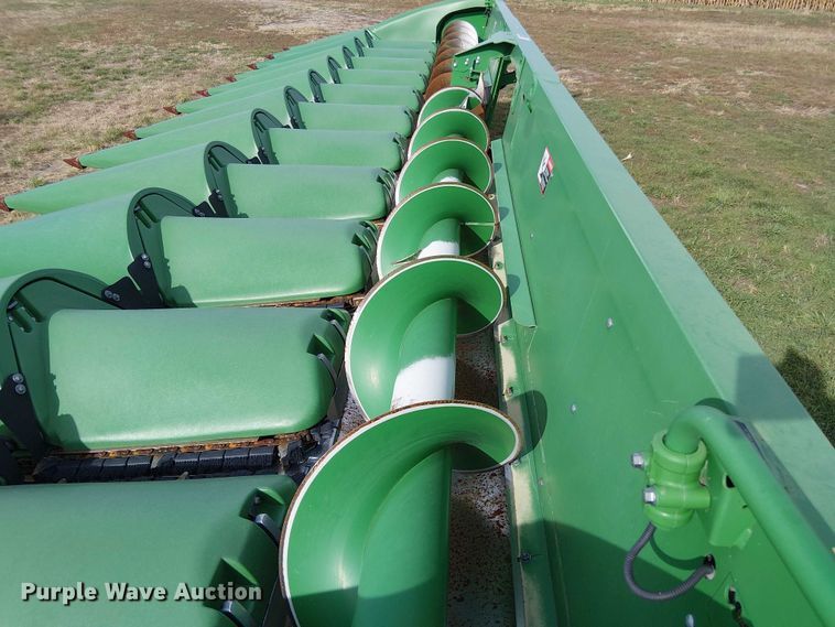 image for item DT4527 2018 John Deere 712C corn head