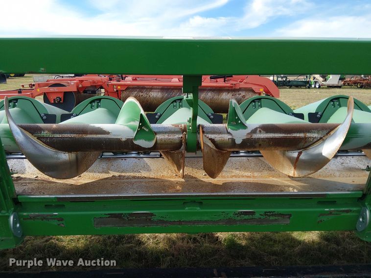 image for item DT4527 2018 John Deere 712C corn head