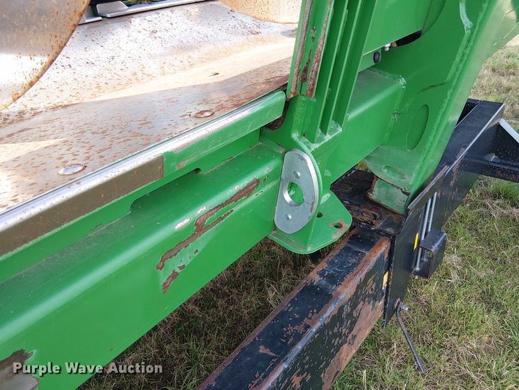 image for item DT4527 2018 John Deere 712C corn head