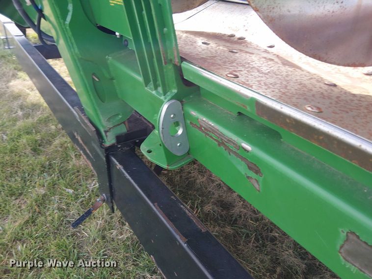 image for item DT4527 2018 John Deere 712C corn head