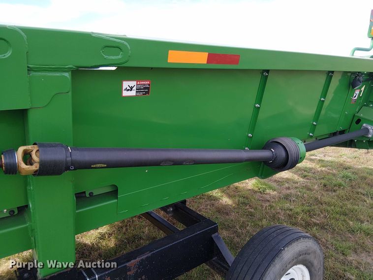 image for item DT4527 2018 John Deere 712C corn head