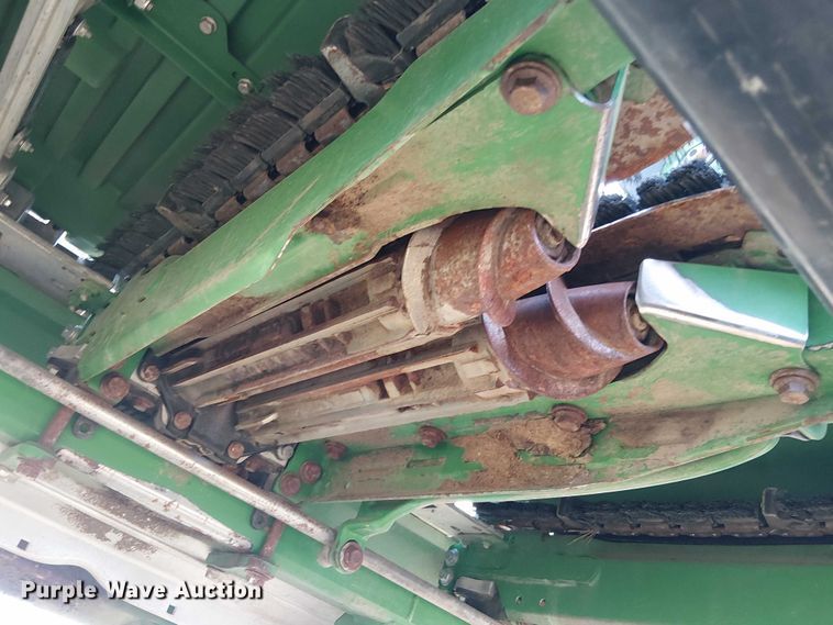 image for item DT4527 2018 John Deere 712C corn head