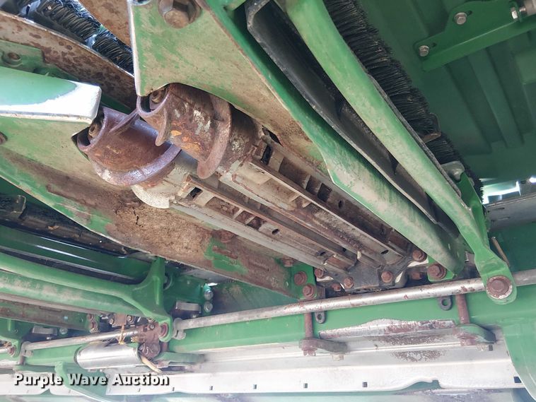 image for item DT4527 2018 John Deere 712C corn head