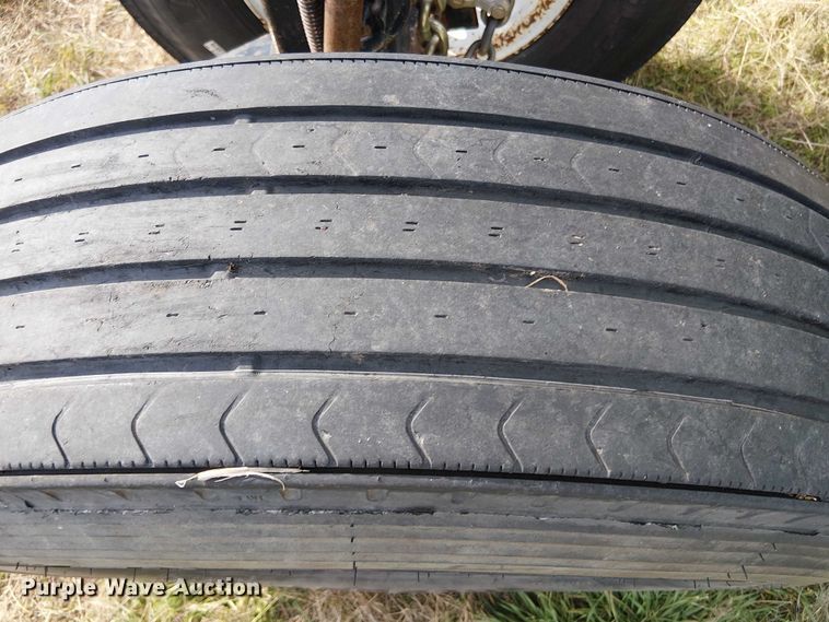 image for item DT4527 2018 John Deere 712C corn head