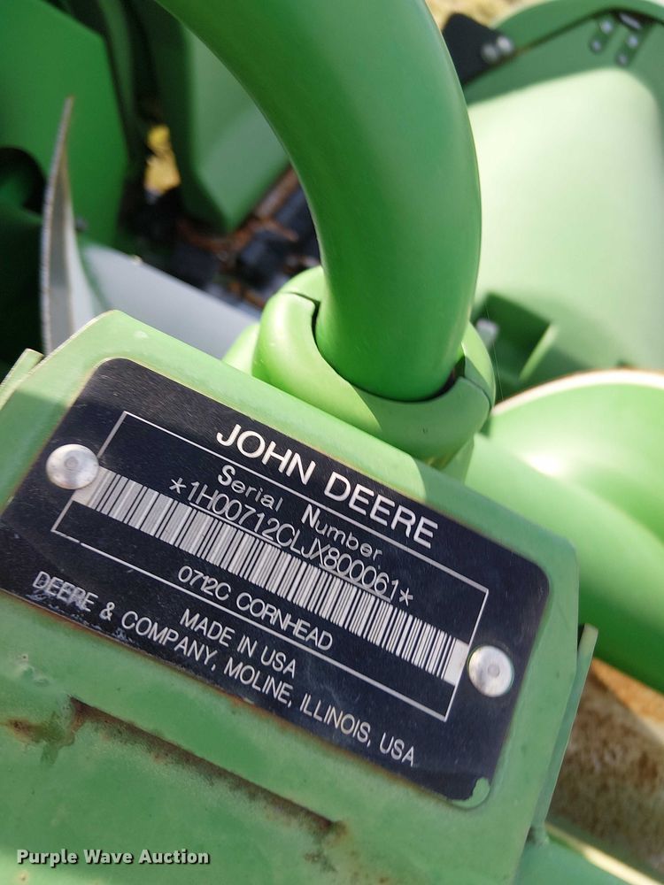 image for item DT4527 2018 John Deere 712C corn head