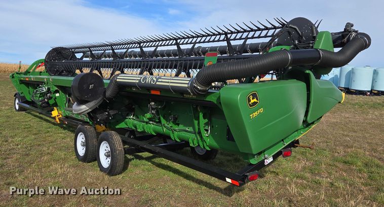 image for item DT4528 2019 John Deere 735FD HydraFlex flex draper head