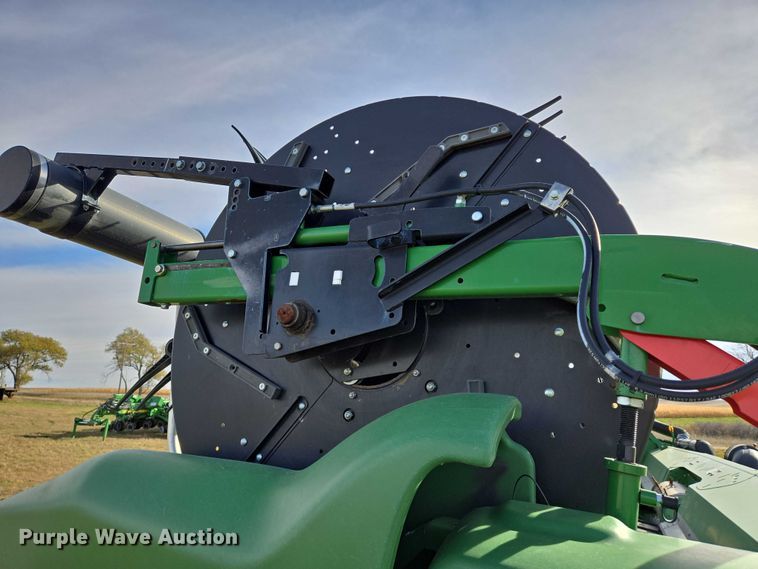 image for item DT4528 2019 John Deere 735FD HydraFlex flex draper head