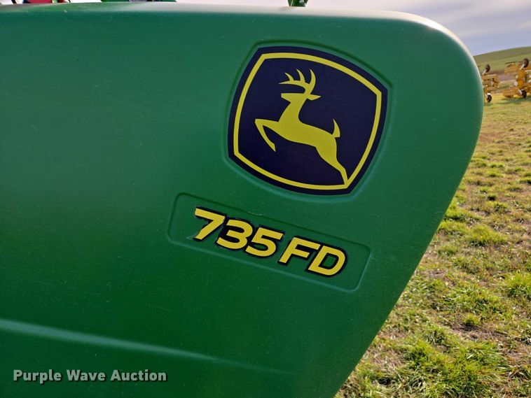 image for item DT4528 2019 John Deere 735FD HydraFlex flex draper head