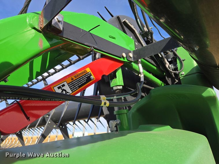 image for item DT4528 2019 John Deere 735FD HydraFlex flex draper head