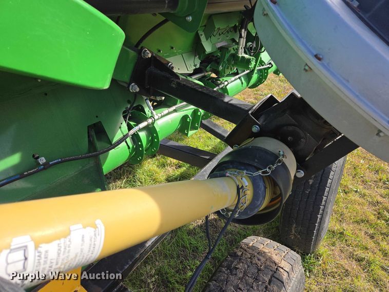 image for item DT4528 2019 John Deere 735FD HydraFlex flex draper head