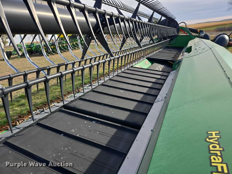 image for item DT4528 2019 John Deere 735FD HydraFlex flex draper head