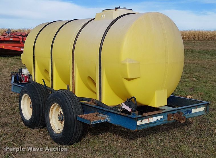 image for item DT4530 Shop built nurse tank trailer