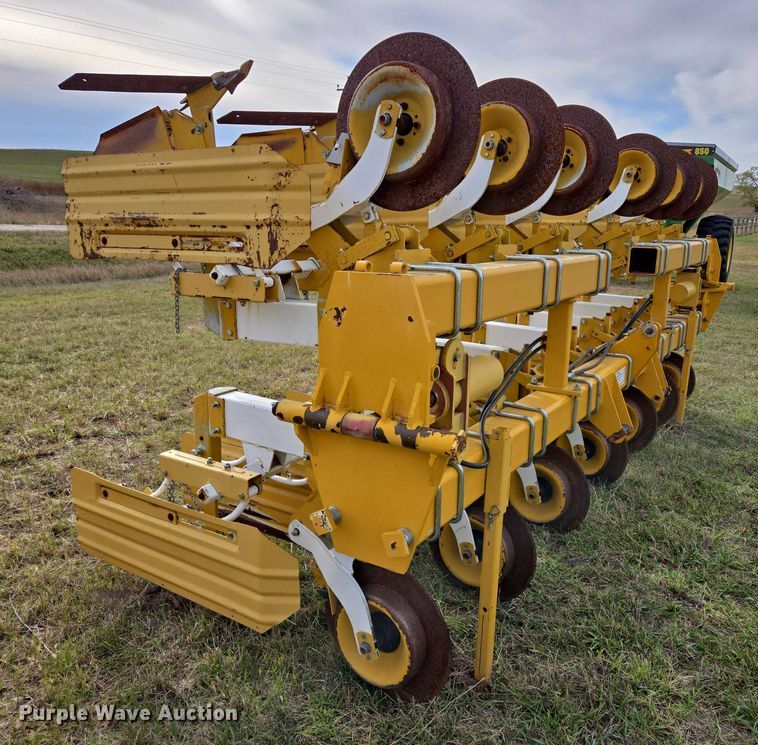 image for item DT4532 Buffalo row crop cultivator