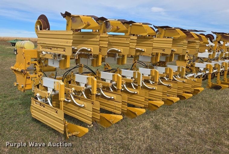 image for item DT4532 Buffalo row crop cultivator