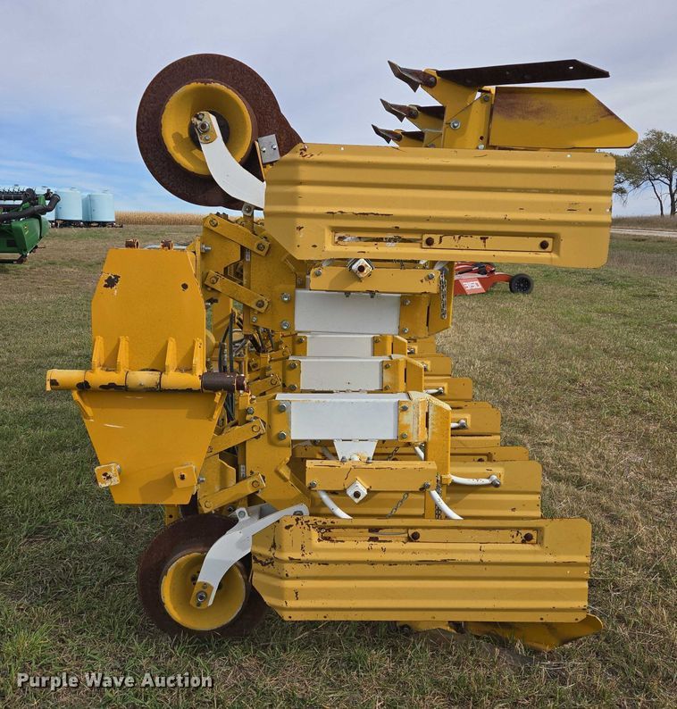 image for item DT4532 Buffalo row crop cultivator