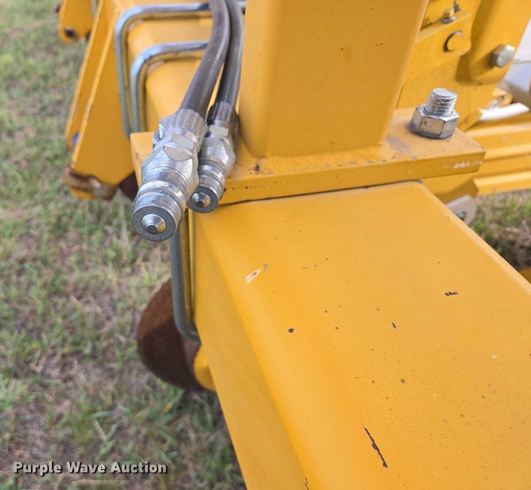 image for item DT4532 Buffalo row crop cultivator