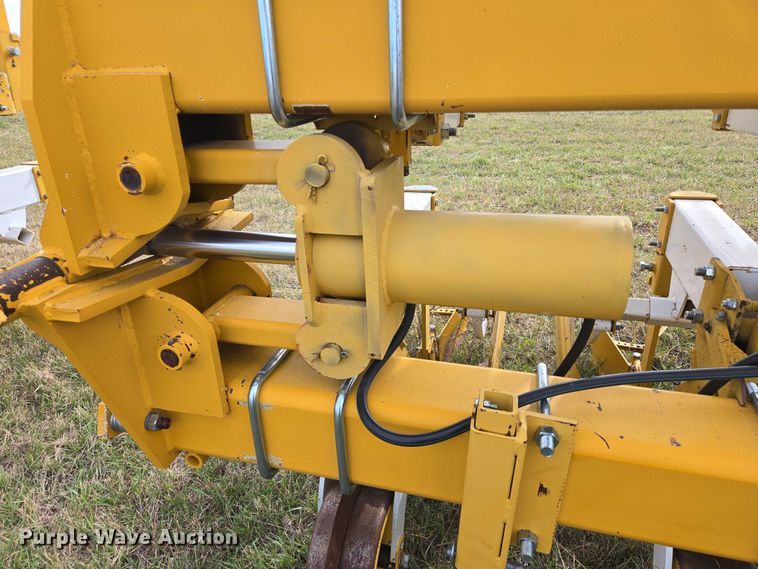 image for item DT4532 Buffalo row crop cultivator