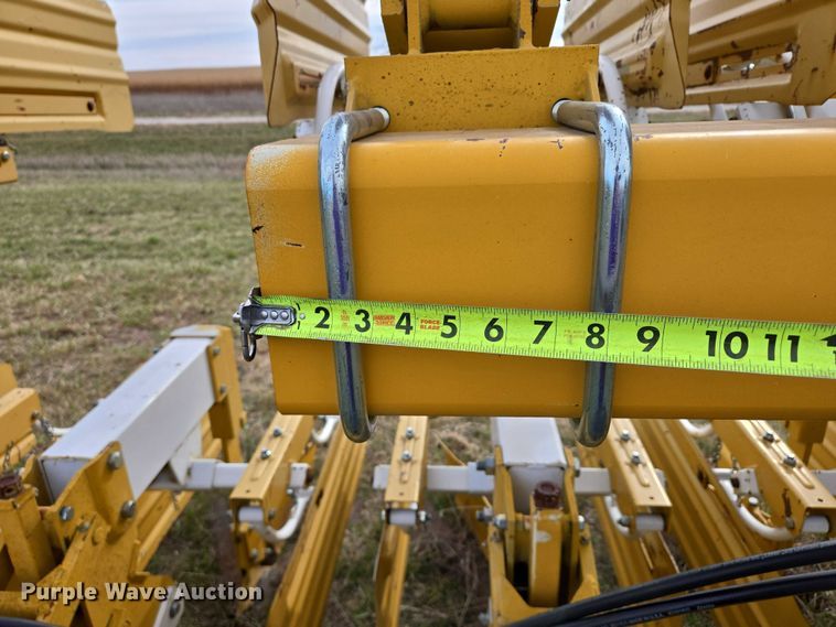 image for item DT4532 Buffalo row crop cultivator