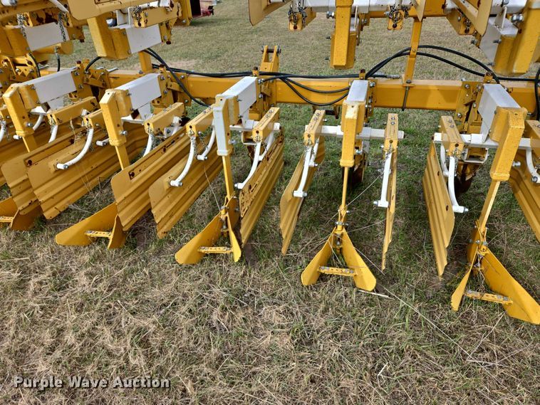 image for item DT4532 Buffalo row crop cultivator