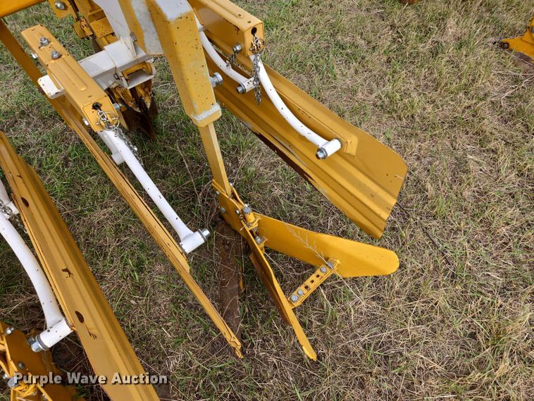image for item DT4532 Buffalo row crop cultivator