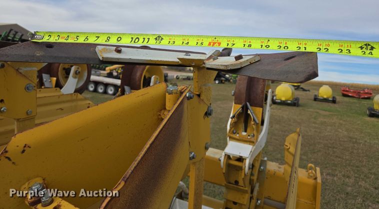 image for item DT4532 Buffalo row crop cultivator