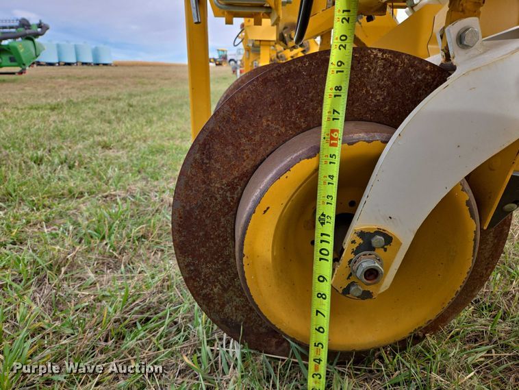 image for item DT4532 Buffalo row crop cultivator