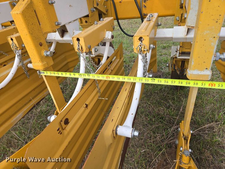 image for item DT4532 Buffalo row crop cultivator