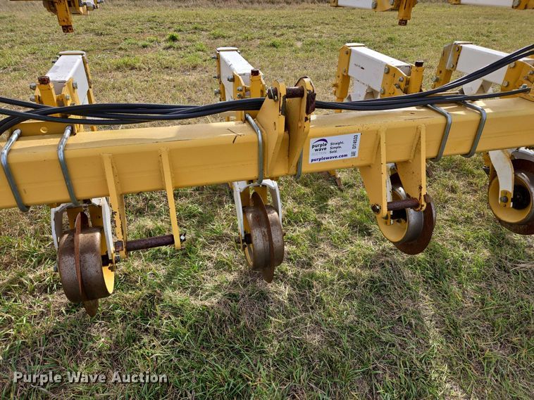 image for item DT4533 Buffalo row crop cultivator