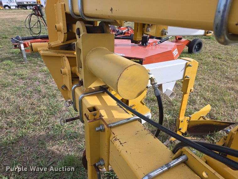 image for item DT4533 Buffalo row crop cultivator