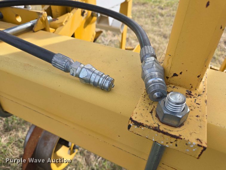 image for item DT4533 Buffalo row crop cultivator