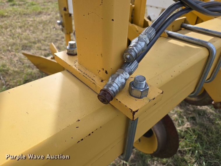 image for item DT4533 Buffalo row crop cultivator